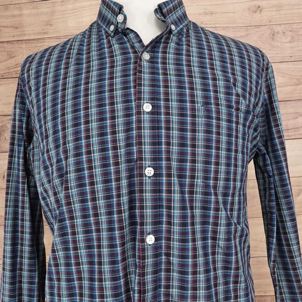 Van Heusen Shirt Mens L Blue Plaid Long Sleeve Button-Up Never Tuck Casual